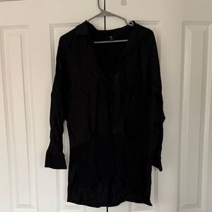 Banana Republic Black Long-Sleeve V-Neck Tunic (Maternity)